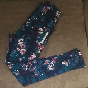 Avocado brand workout leggings
